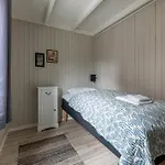 Ure Lodge, Leknes, Lofoten Apartment *