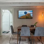 Ure Lodge, Leknes, Lofoten Апартаменты *