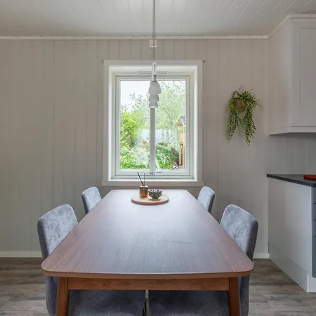 Ure Lodge, Leknes, Lofoten * Sennesvik