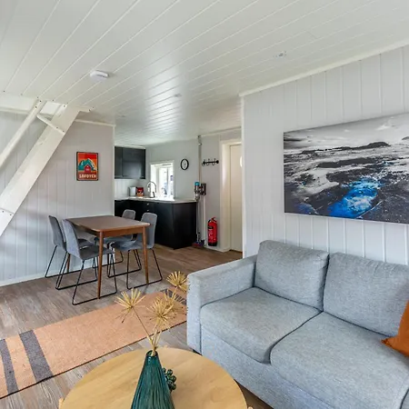 Ure Lodge, Leknes, Lofoten *