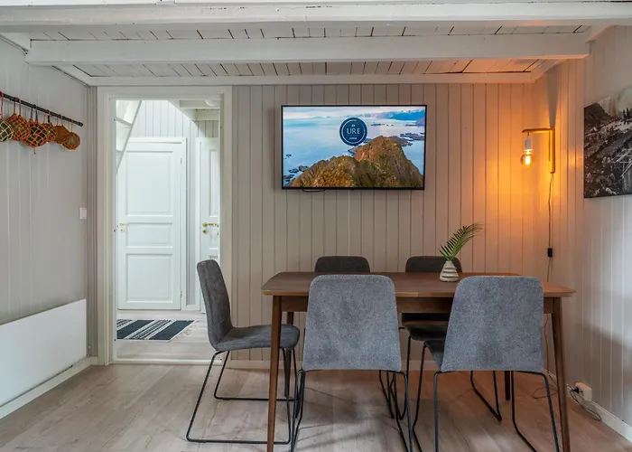 Ure Lodge, Leknes, Lofoten Lägenhet *