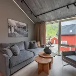 Ure Lodge, Leknes, Lofoten *